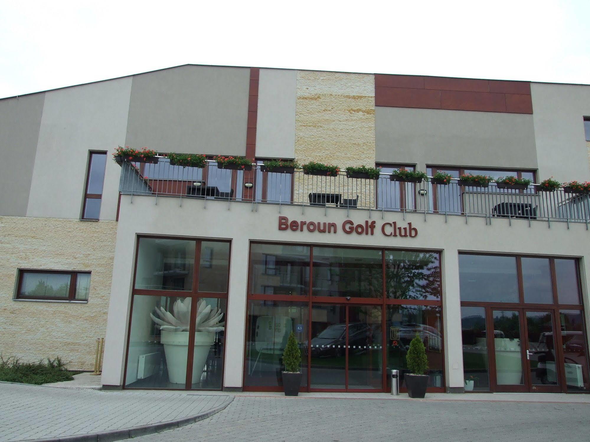 贝龙高尔夫俱乐部酒店 外观 照片